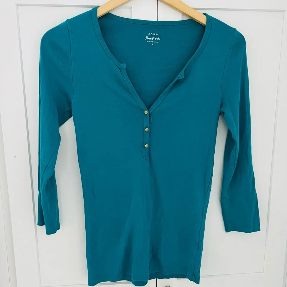 J. Crew Perfect Fit Teal Long Sleeve Henley Top size Small